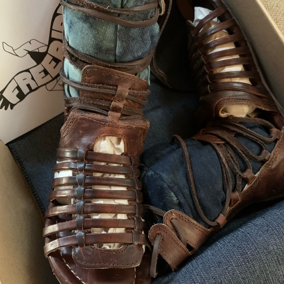 Freebird by Steven Sanibel Gladiator Sandals 🍀 - Picture 4 of 6